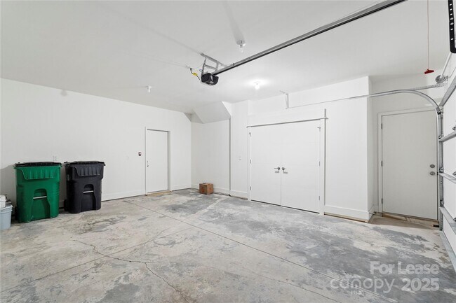 Building Photo - 1712 Pegram St