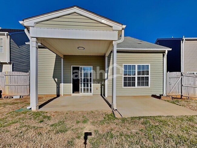 Building Photo - 17 Pfeiffer Ct