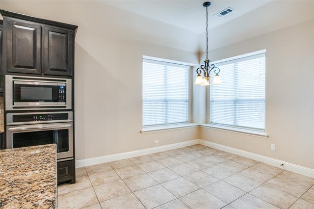 Building Photo - 3303 Robin Trl