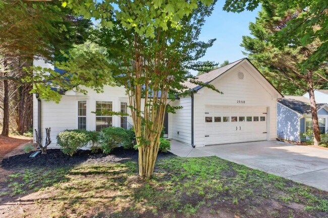 Building Photo - 2558 Candlewood Way