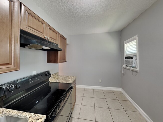 Building Photo - 4531 Conley St