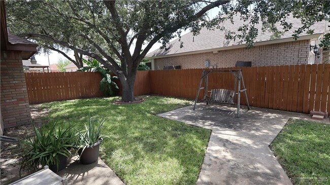 Building Photo - 3507 N 34th Ln
