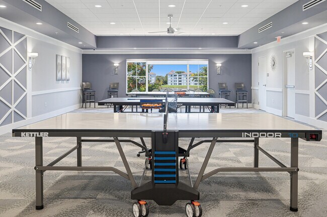 Building Photo - 6070 Sunny Manor Ct