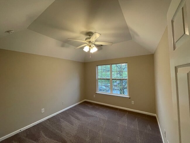 Building Photo - 3635 Pauline Ln