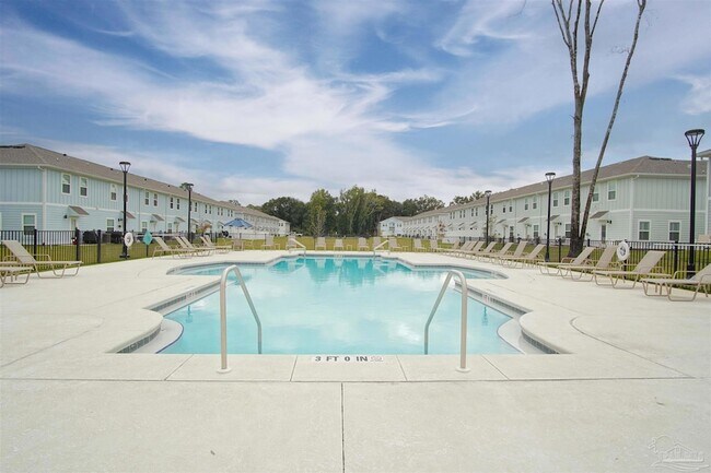 Building Photo - 1538 Iroquois Ct