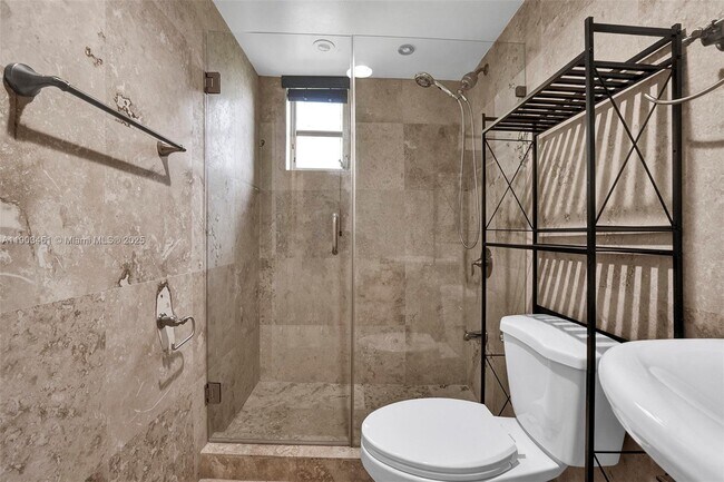 Building Photo - 12193 SW 82nd Ave