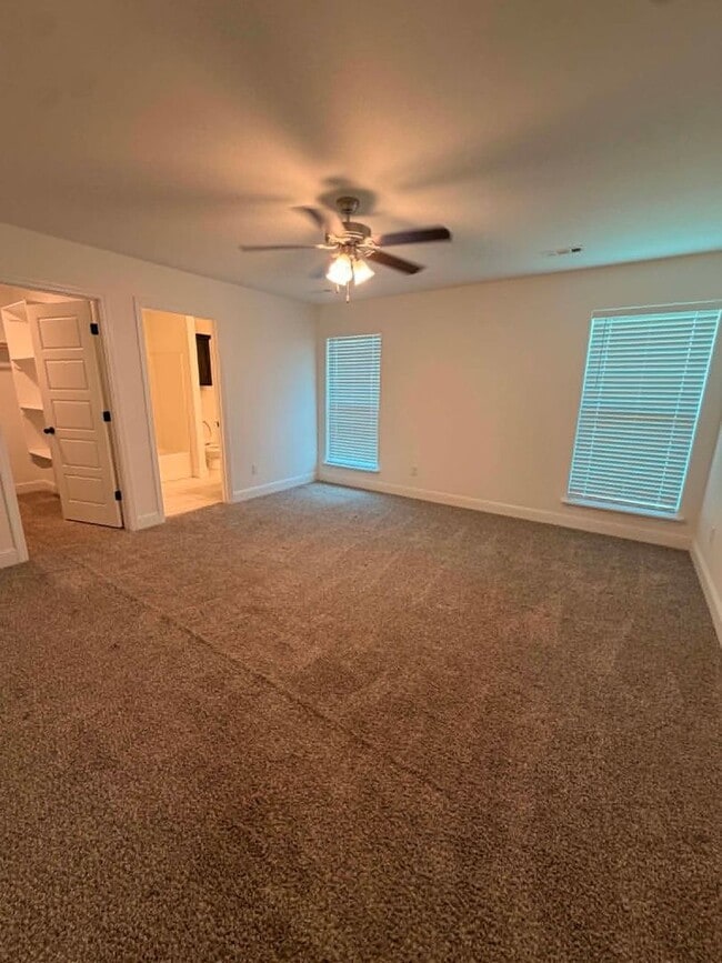 Building Photo - COMING SOON: BEAUTIFUL 3 BEDROOM / 2 BATHROOM HOUSE IN ORONOGO MO!!!