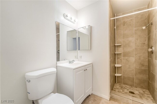 Building Photo - 233 N 18th St