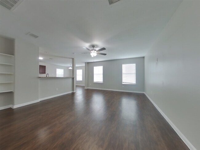 Building Photo - 21407 Jamals Way