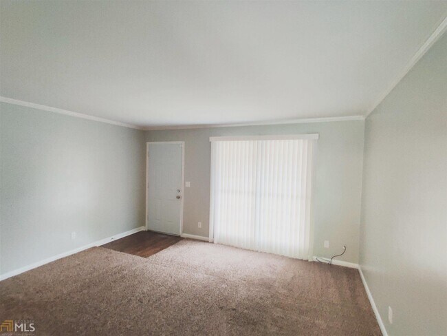 Building Photo - 5328 Braebern St