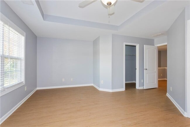 Building Photo - 995 Treymont Way SW