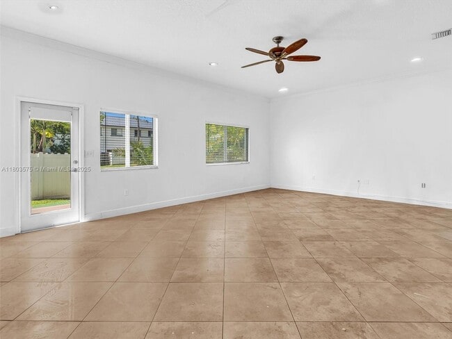Building Photo - 2727 Treasure Cove Cir