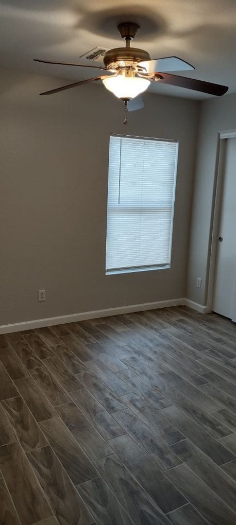 Building Photo - BEAUTIFUL HOUSE IN EL MIRAGE! NO HOA!!