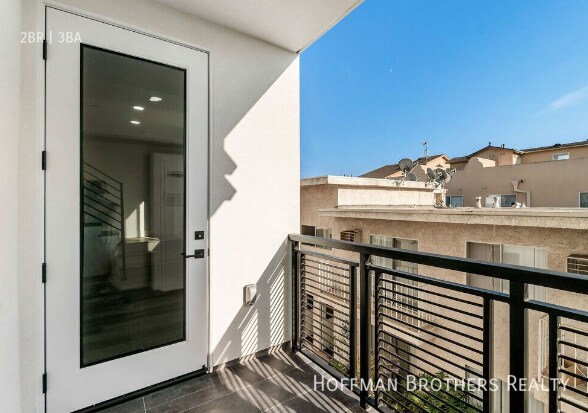 Building Photo - 3632 Keystone Av