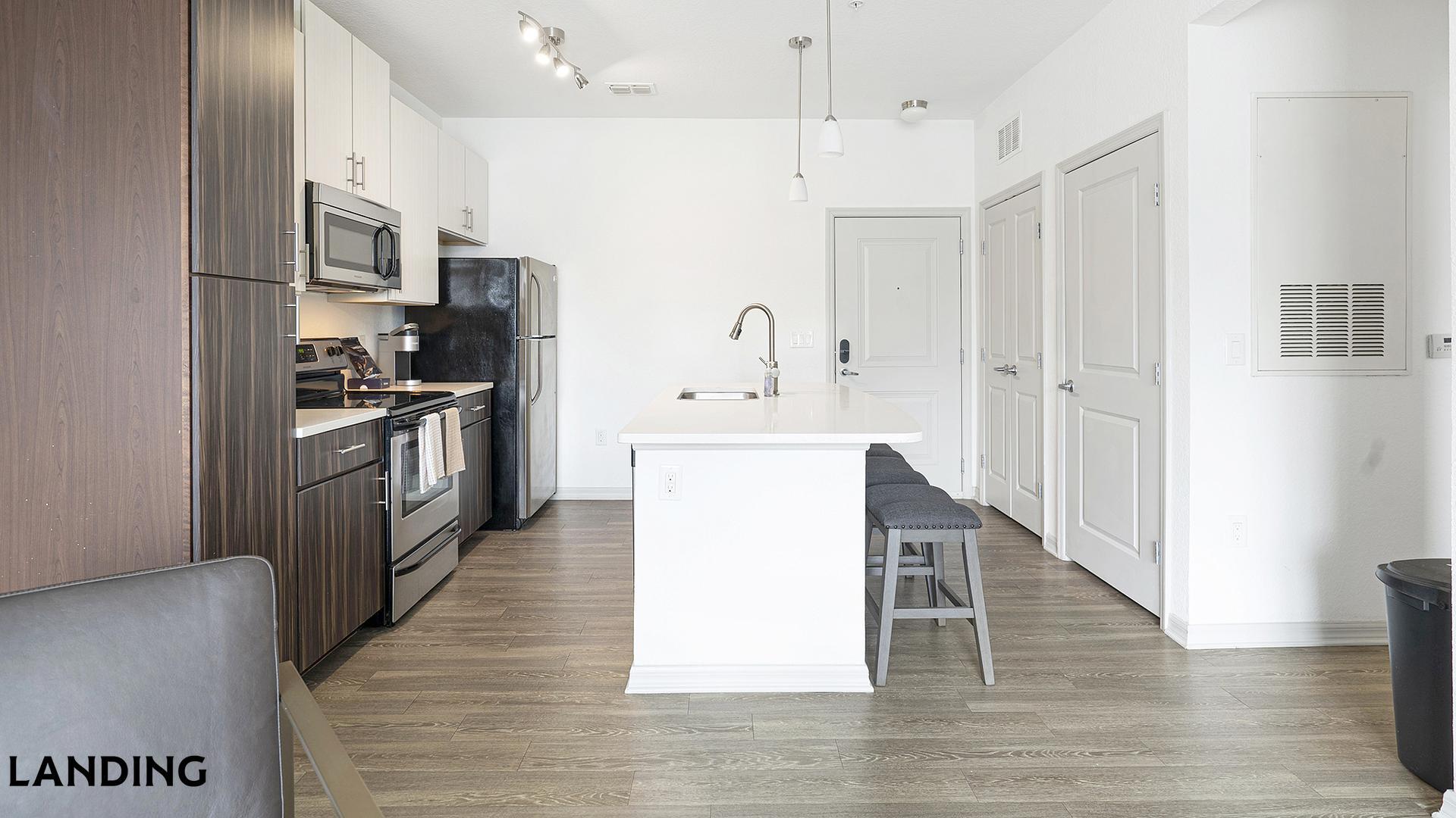 Building Photo - 9301 Summit Centre Way