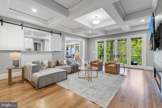 Building Photo - 7002 River Oaks Dr