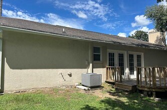 Building Photo - 553 Rapid Falls Dr