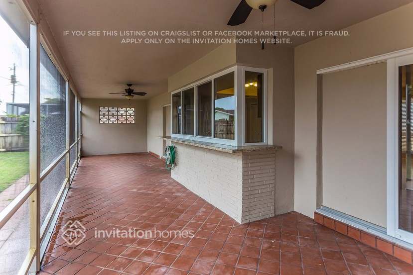 Building Photo - 9020 SW 55th Ct