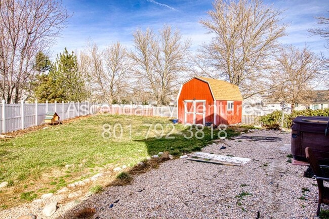 Building Photo - 171 Calais Ln