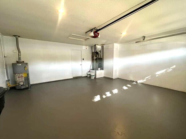 Building Photo - 10618 Logan Chase Ln