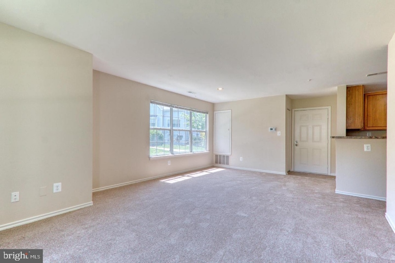 Building Photo - 9902 Boysenberry Way