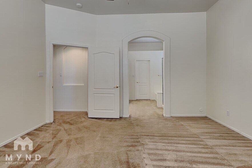 Building Photo - 21627 N 89th Dr