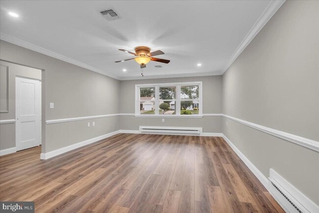 Building Photo - 39 Chelsea Pl