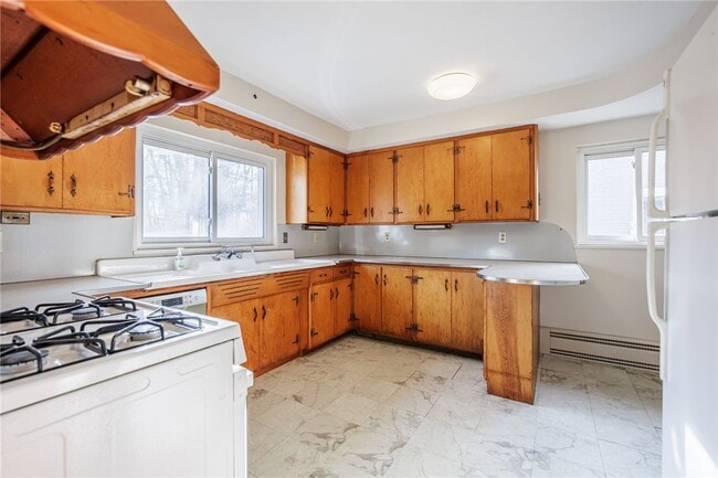 Building Photo - 43 River Meadow Dr