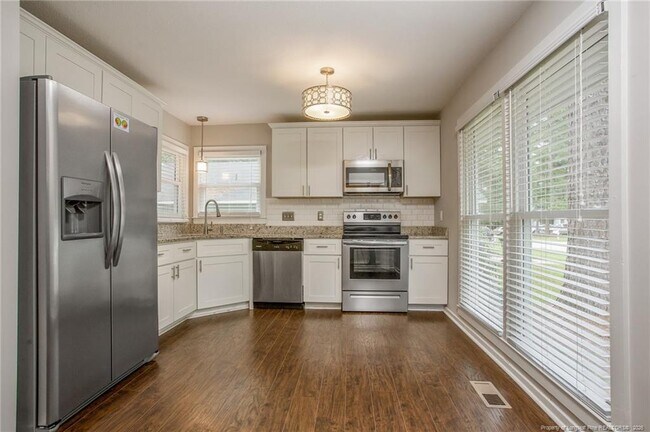 Building Photo - 4616 Pine Needle Ct
