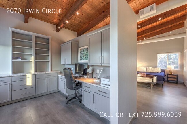 Building Photo - 2070 Irwin Cir