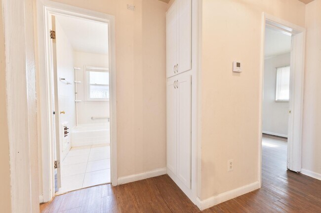 Building Photo - 2809 61st St