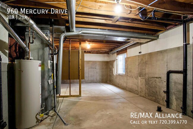 Building Photo - 960 Mercury Dr
