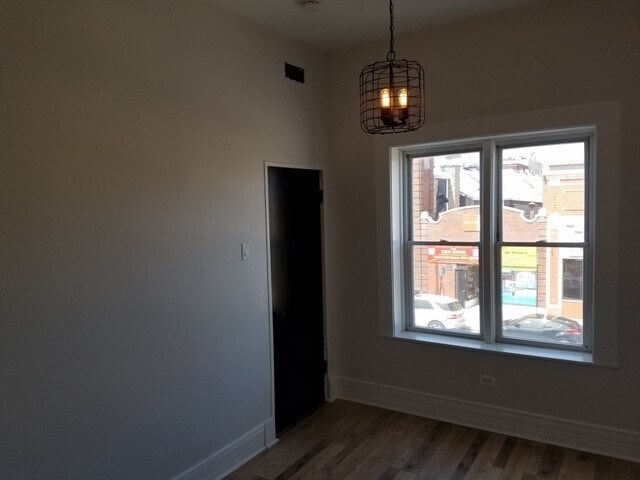 Building Photo - 1741 W Chicago Ave