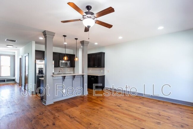 Building Photo - 1806 DeKalb Ave NE