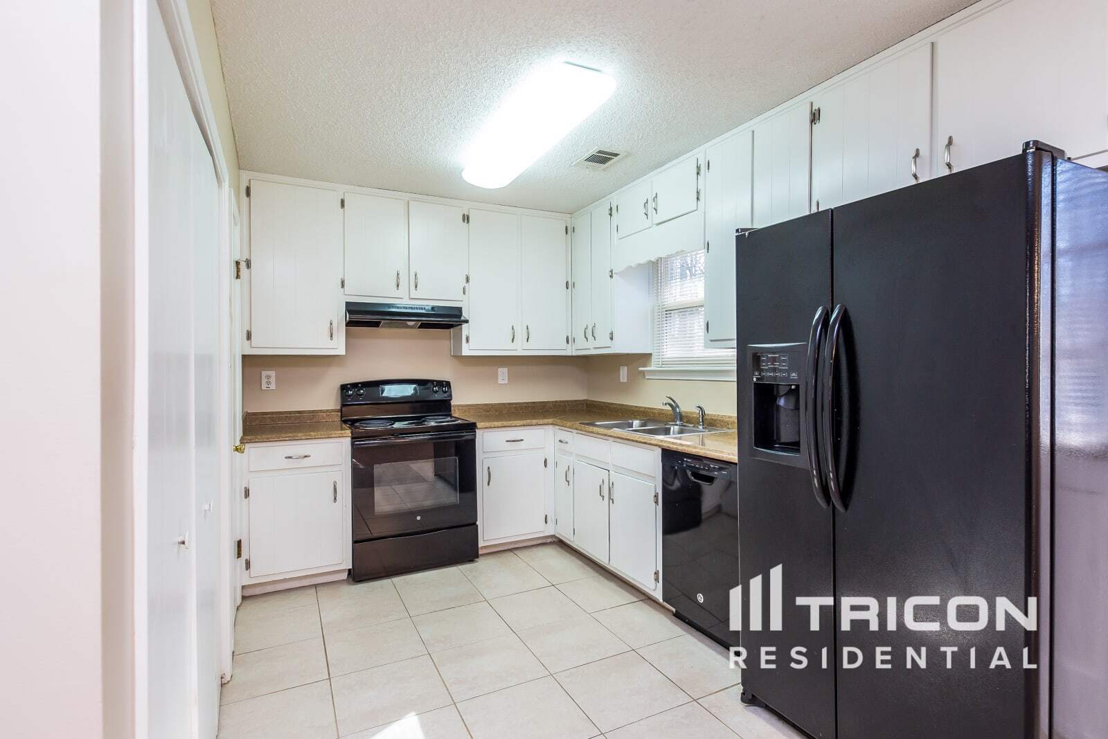 Building Photo - 2914 Sagemont Pl