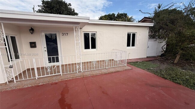 Building Photo - 317 W 36th St