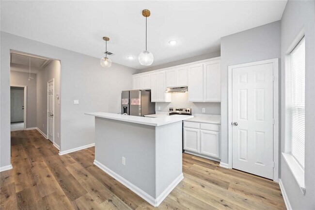 Building Photo - 4507 White Rock St