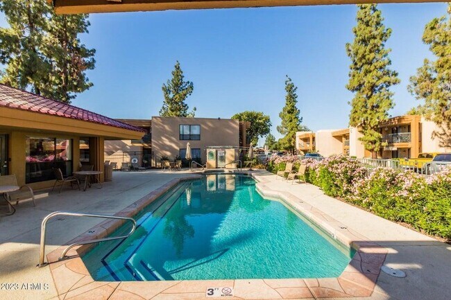 Building Photo - 3434 W Danbury Dr