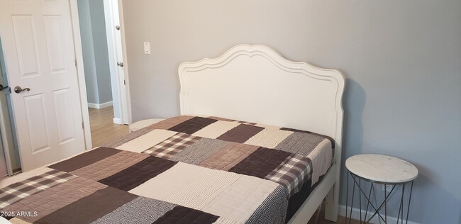 Building Photo - 4440 E Campbell Ave