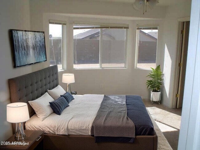 Building Photo - 22619 W Papago St