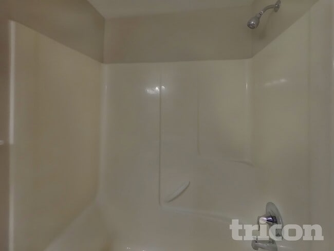 Building Photo - 13305 96th Ave Ct E