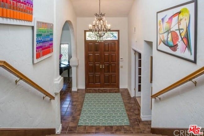 Building Photo - 4949 Palomar Dr