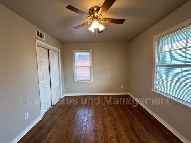 Building Photo - 133 W. Jarman Drive