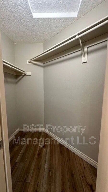 Building Photo - 25130 Rancho Lobo Ct