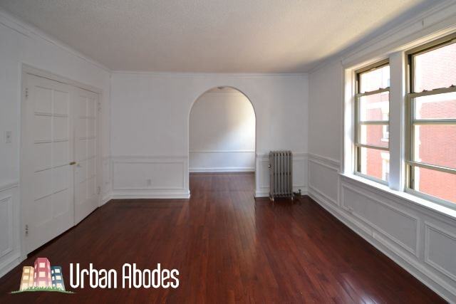 Building Photo - 528 W Surf St