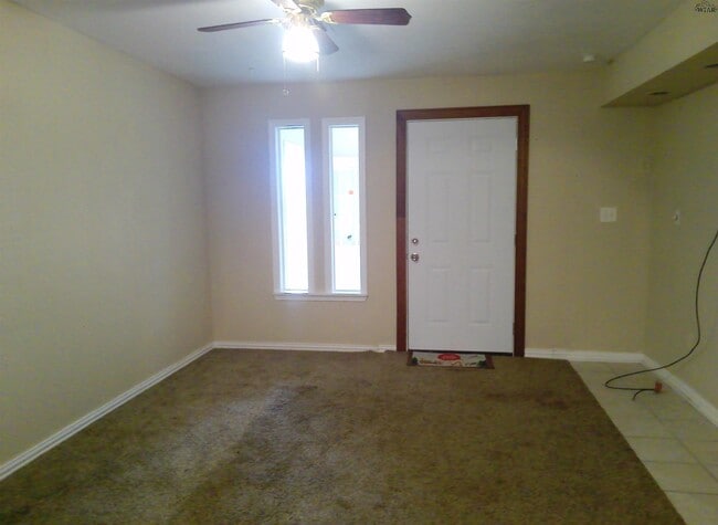 Building Photo - 5304 Burkburnett Rd