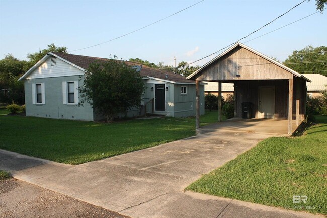 Building Photo - 852 Prospect Ave