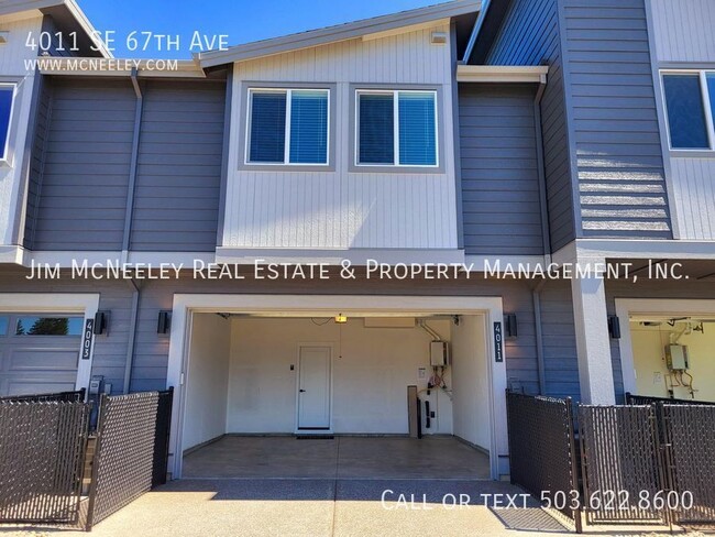 Building Photo - 4011 SE 67th Ave