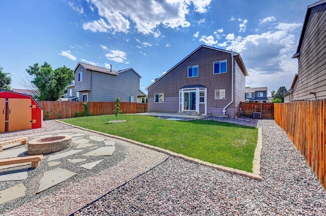 Building Photo - $2,225- 3bed/2bath Home in Fountain with B...