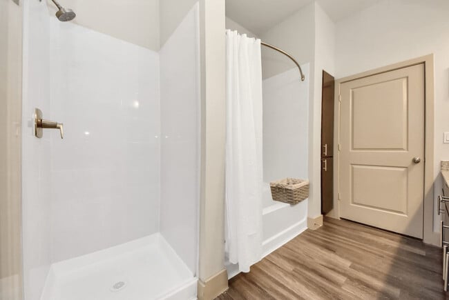 Building Photo - 8877 Frankway Dr